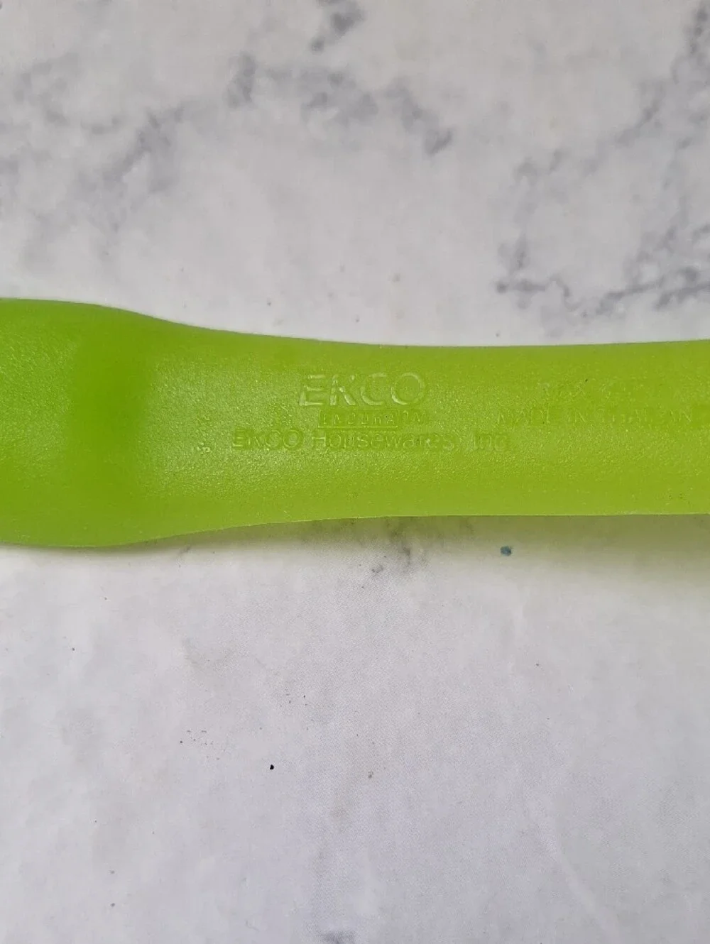 Lime Green Silicone Serving Spoon - Flexible Heat-Resistant Tableware